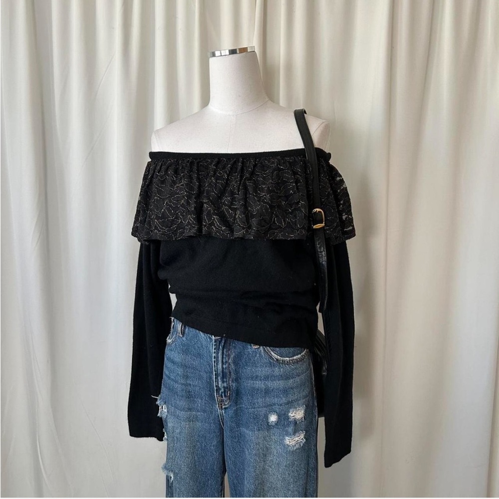 Vintage 1980s Outlander Off-the-shoulder  Wool Sweater with lace Black M - Picture 5 of 8